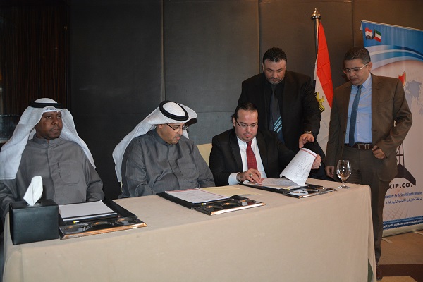حفل توقيع عقد بين شركتى سفن جروب وجازولين