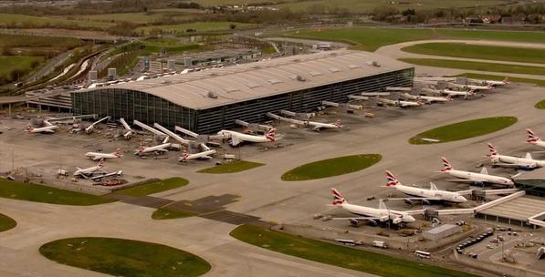 الغاء 38 رحلة في “هيثرو” السبت وتوقع عودة العمل بسرعة الى طبيعته