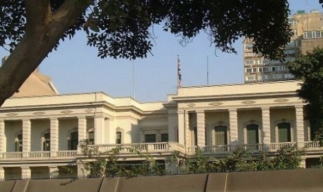 اغلاق السفارات