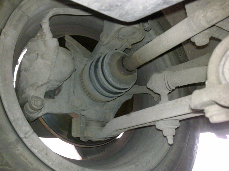 10 خطوات للحفاظ على سلامة عفشة سيارتك