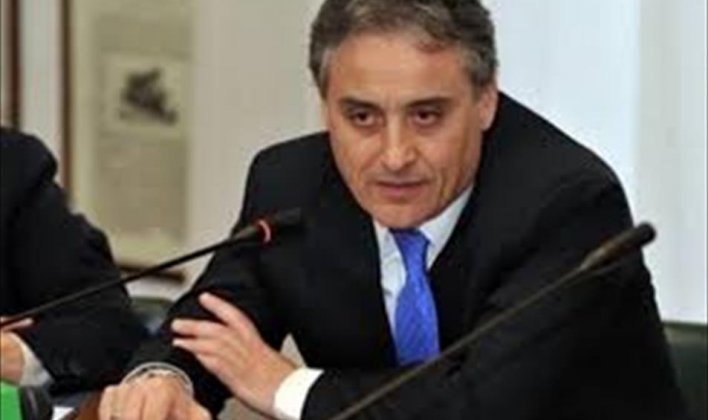 ماتسيريو ماساري السفير الايطالي