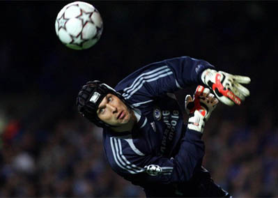 روما يرغب فى ضم تشيك حارس تشيلسى