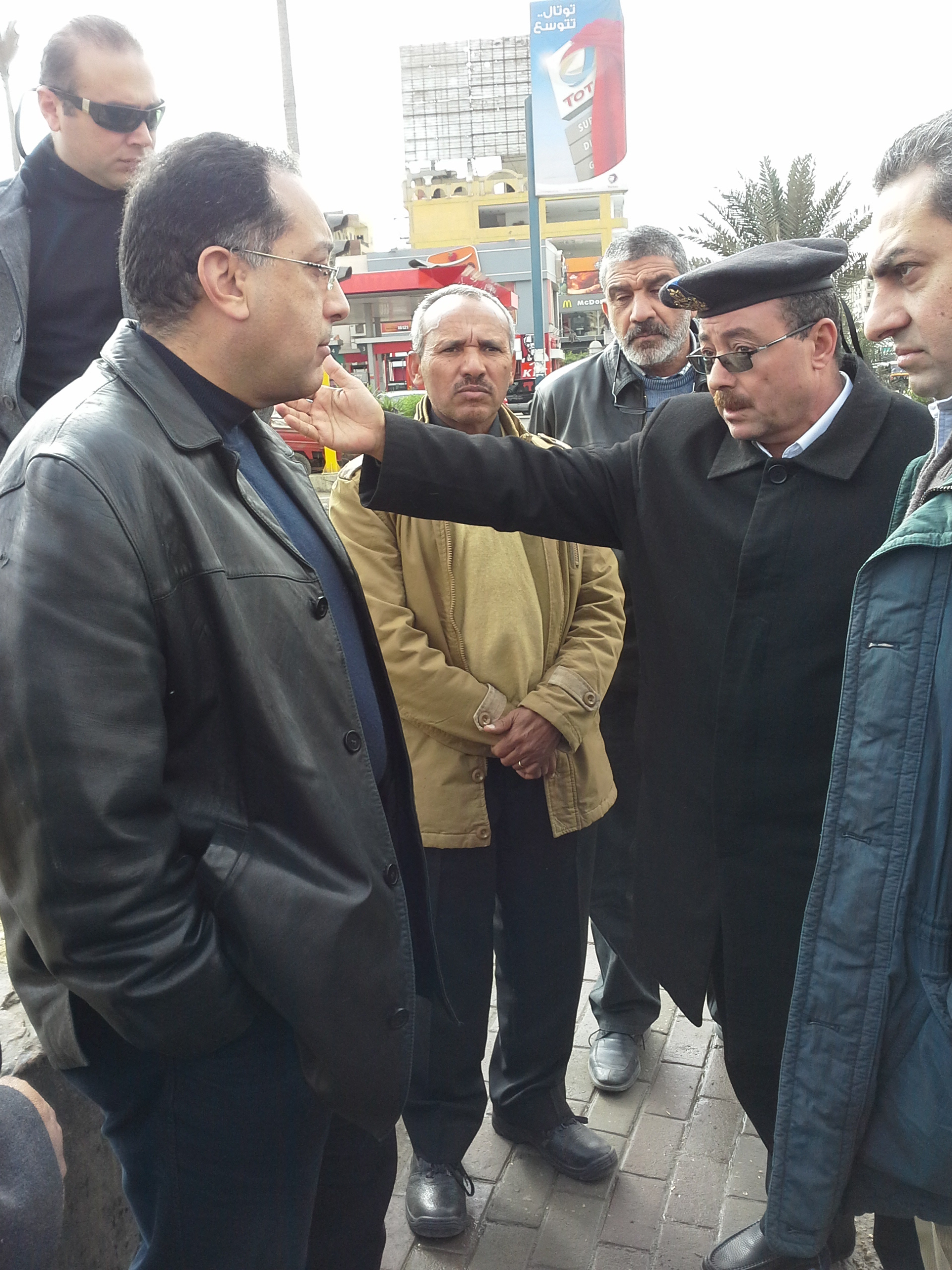 وزير اﻹسكان يفاجئ مسئولى جهاز مدينة 6 أكتوبر