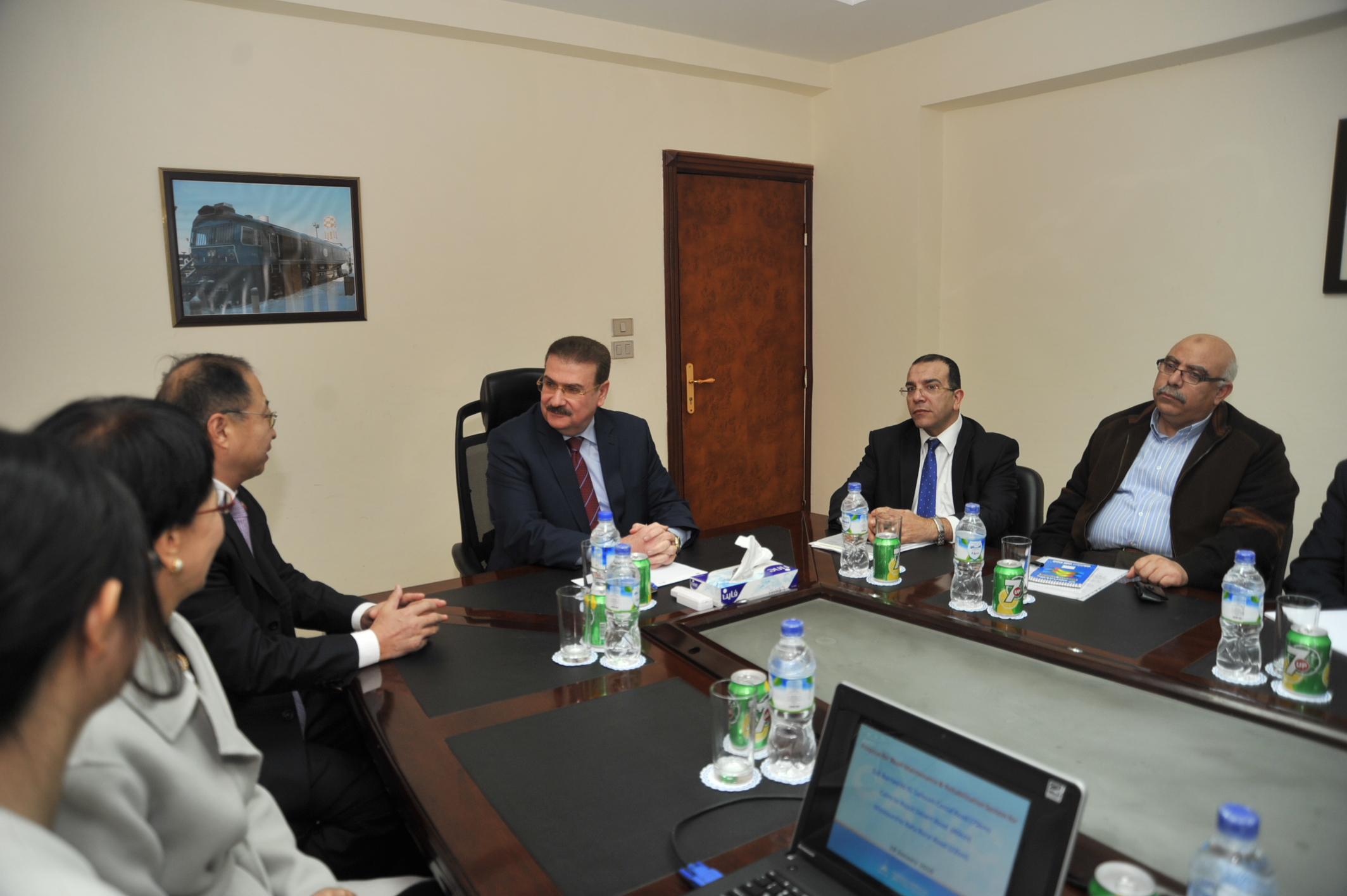 اجتماع وزير النقل مع وفد من الخبراء الصينين