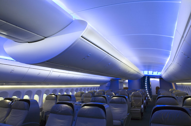 القوات الجوية الأمريكية تختار “بوينج 747-8” لتكون طائرة الرئاسة الجديدة