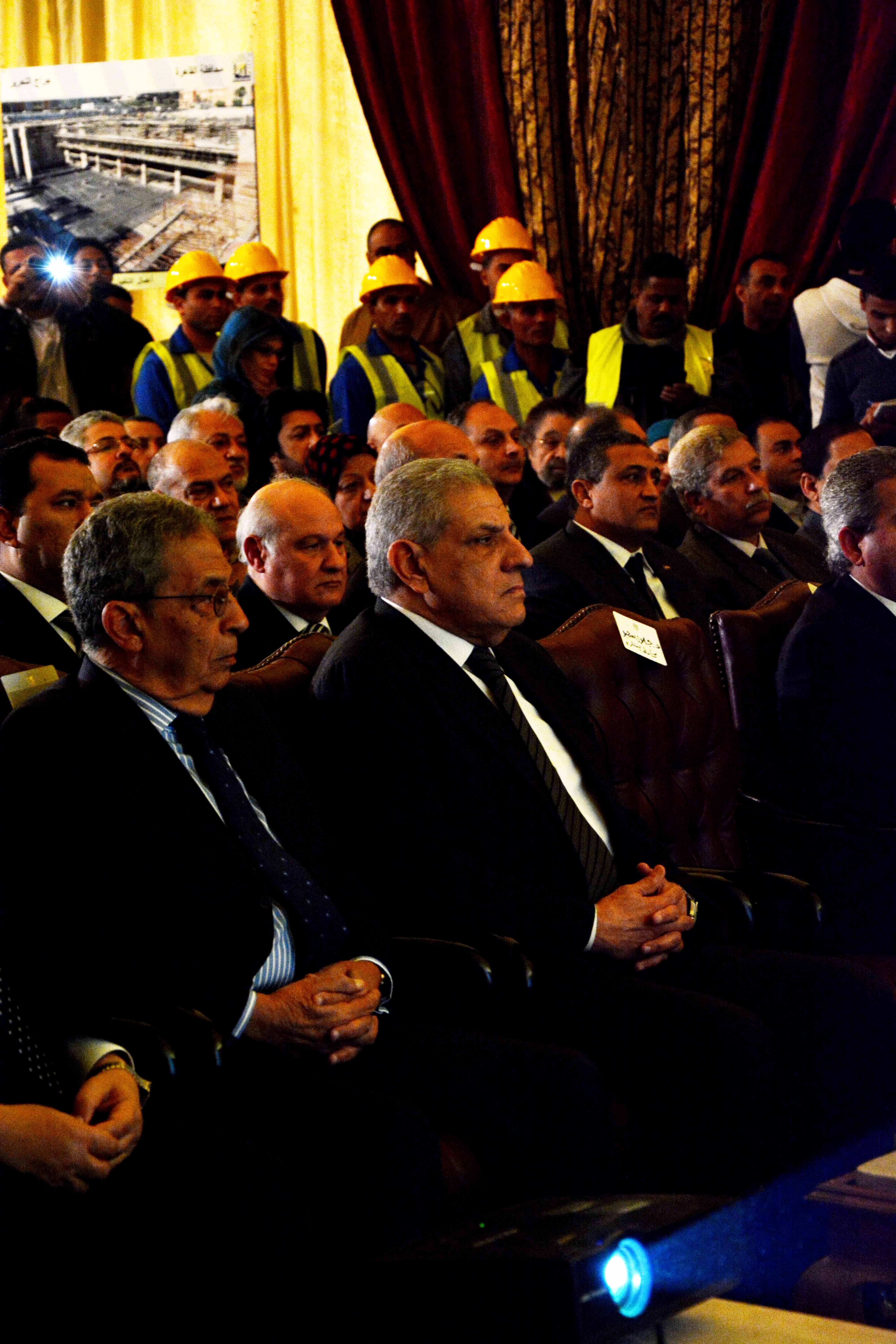 محلب يفتتح جراج التحرير