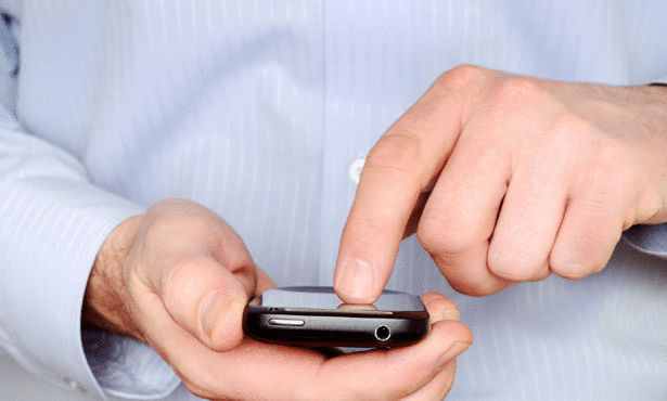 7 فوائد لهاتفك القديم بدلا من التخلص منه