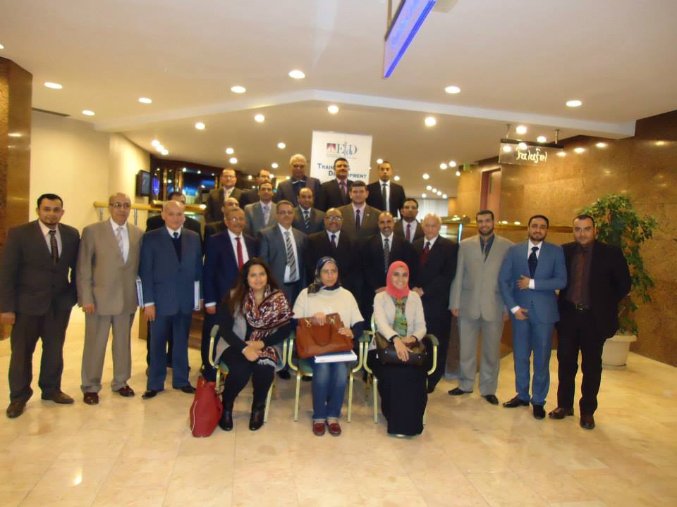 اختتام برنامج “متطلبات الحوكمة لمراقبى الحسابات” بمركز المديرين