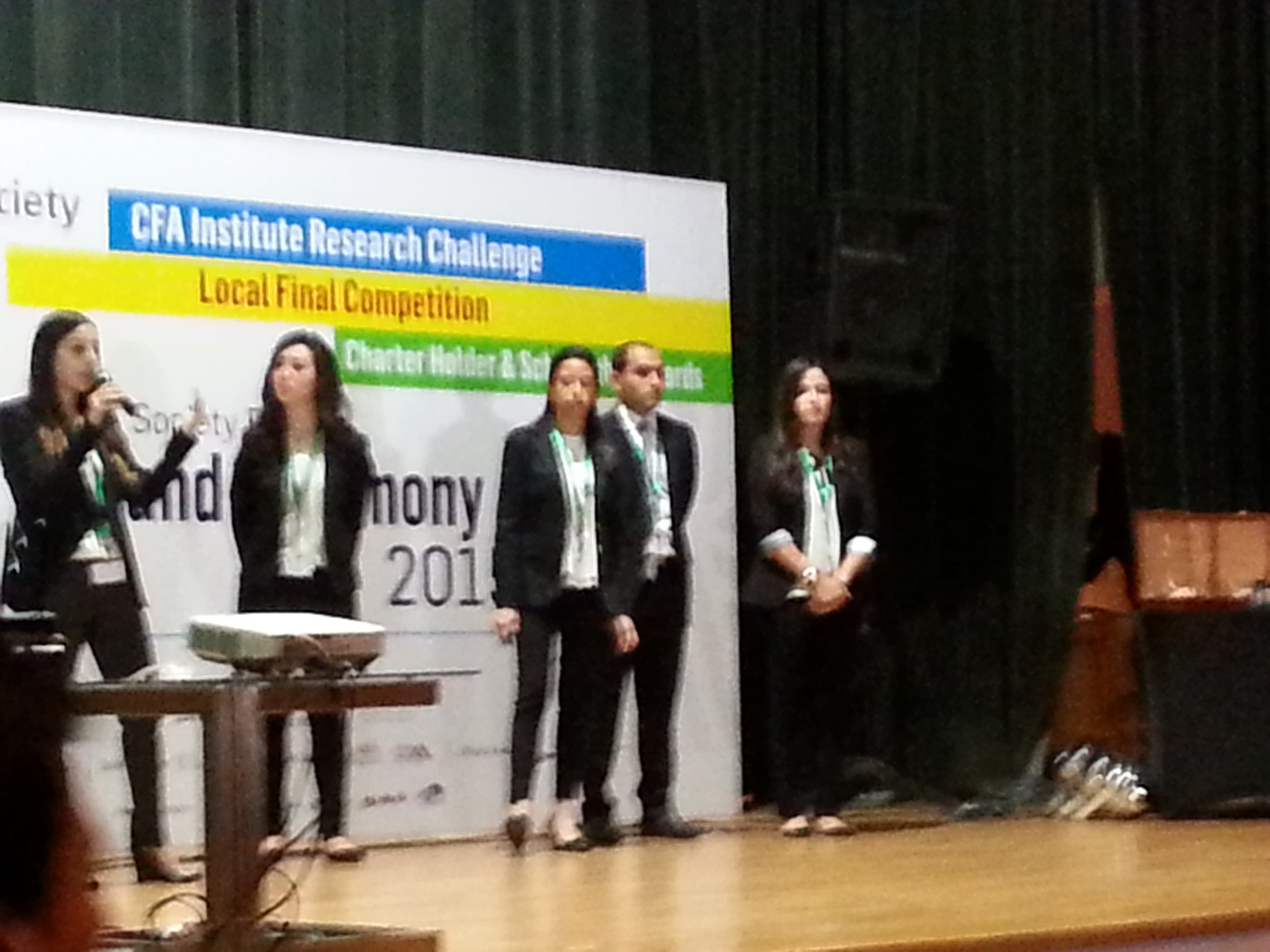 الجامعة البريطانية تحدد 740 جنيه مستهدفاً لـ “عز الدخيلة” خلال مسابقة التحدى وتوصى بالترجيح