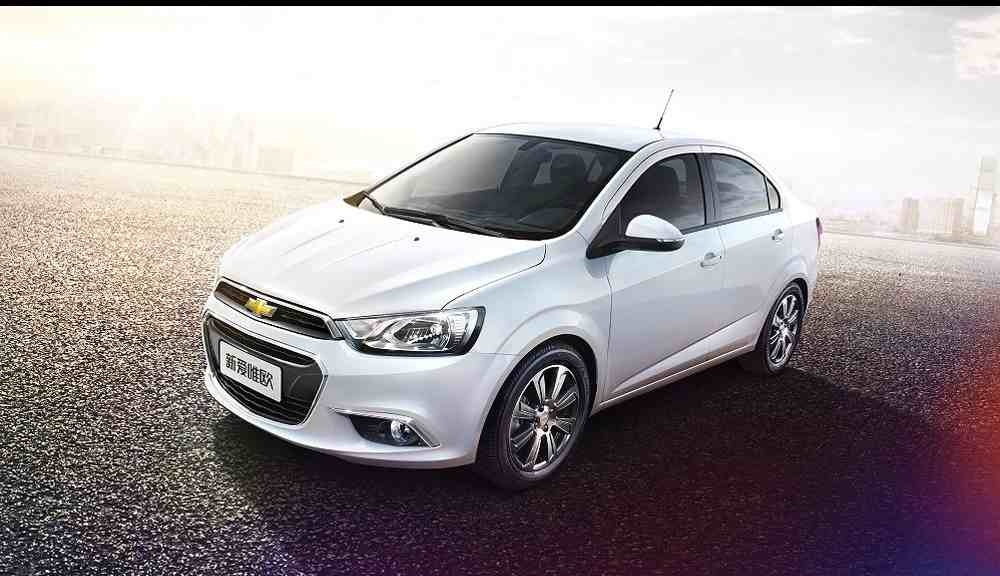 مقارنة بين مواصفات واسعار “شيفروليه افيو” و” رينو لوجان” لعام 2015