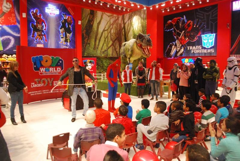 “توى وورلد” يقيم احتفالية لذوى الإحتياجات الخاصة