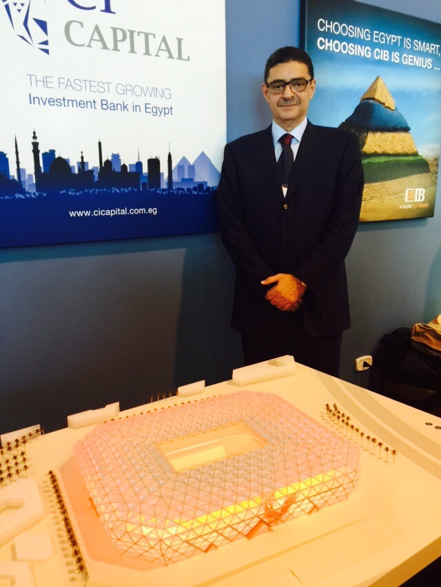 محمود طاهر يعرض استاد النادى الاهلى الجديد