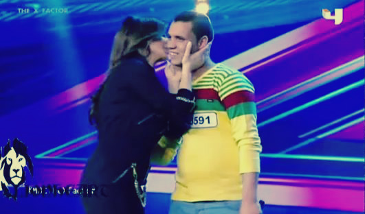 إليسا تقبل متسابق