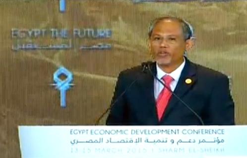 ماساجوس محمد رئيس الوفد السنغافورى فى المؤتمر الاقتصادى