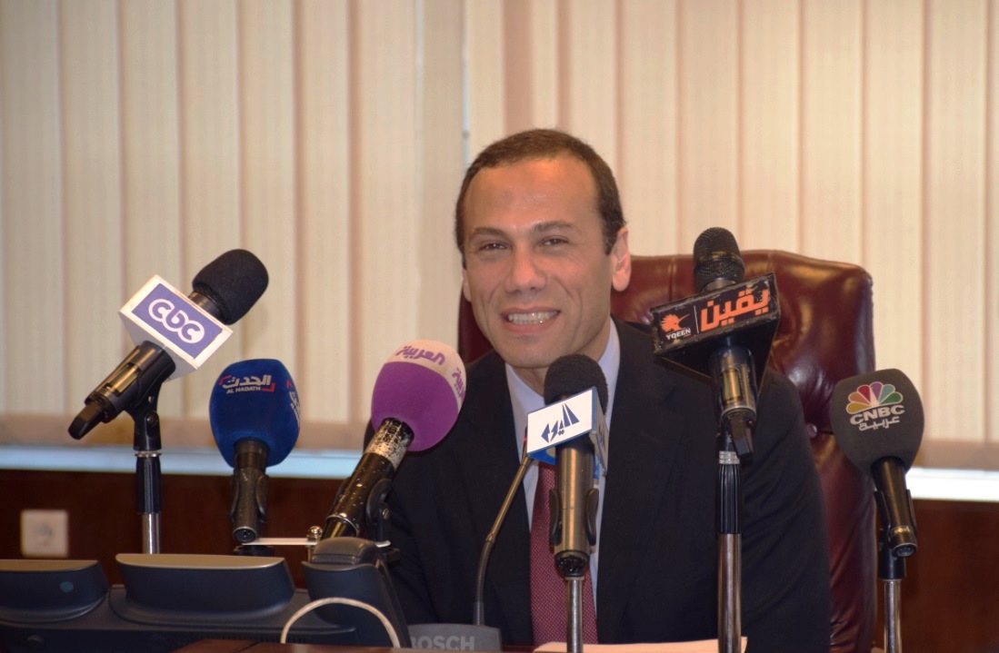 محمد النواوى الرئيس التنفيذى للشركة المصرية للاتصالات