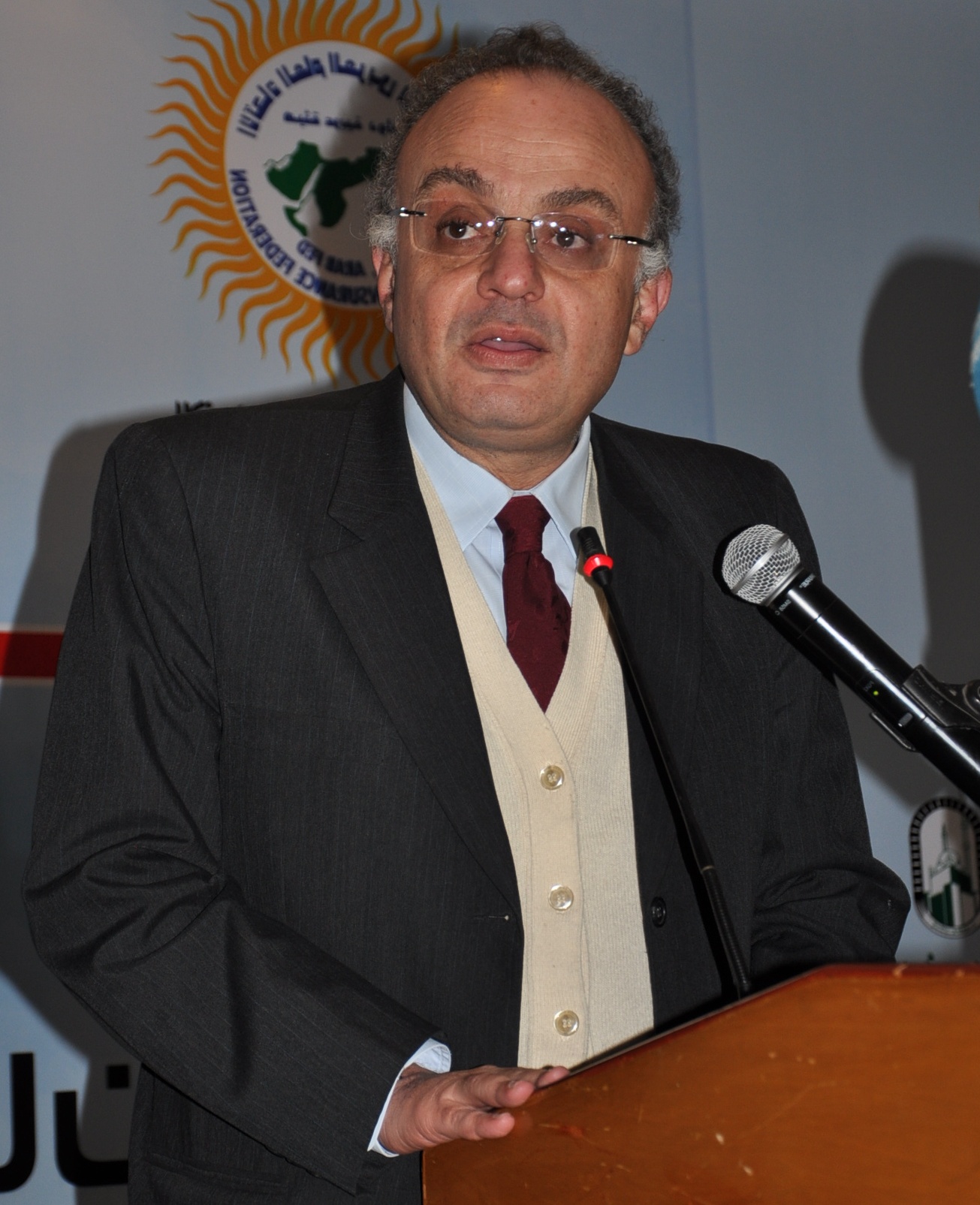 “الرقابة المالية” تناقش تطلعات سوق التأمين مع “التجارية الأمريكية” بالقاهرة