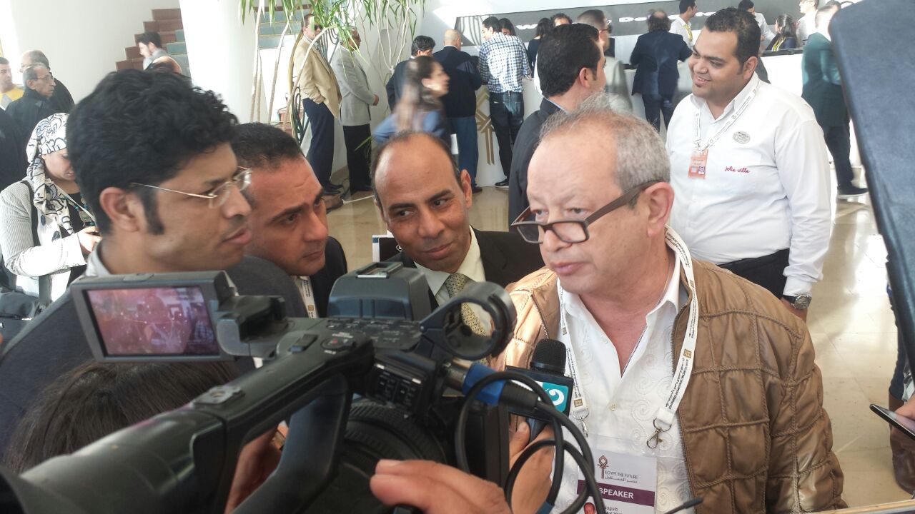 المؤتمر الاقتصادي..ساويرس : اوراسكوم للاتصالات توقع عقودا بقيمة 2 مليار دولار خلال القمة الاقتصادية