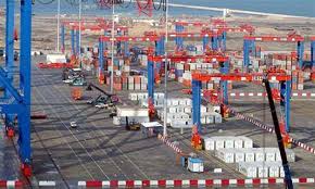 وصول 49508 أطنان فحم من جنوب افريقيا لميناء الأدبية بالسويس