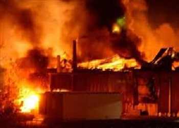 تفحم 3 سيارات ولا إصابات في انفجار نقطة شرطة زهراء المعادي وإبطال قنبلة أخرى