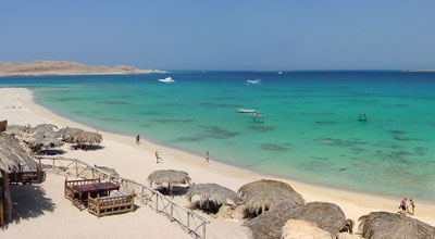 الأكواخ على شاطئ البحر فى الصومال