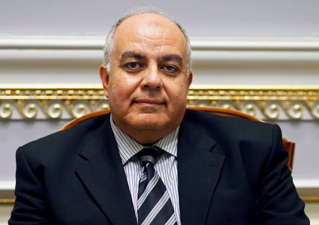 عمرو دراج : محاكمة مرسي صورية