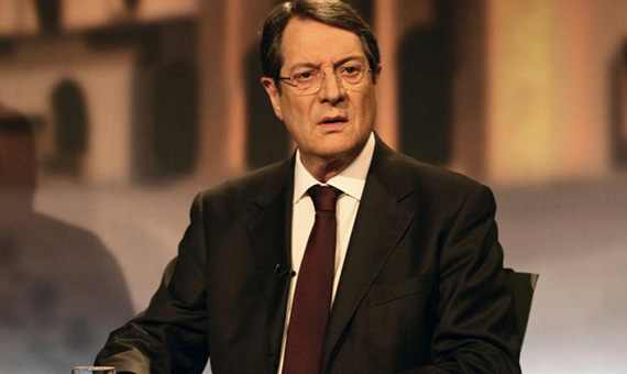 الرئيس القبرصي يهنئ نظيره في الجانب التركي : نتطلع إلى توحيد جزيرة قبرص