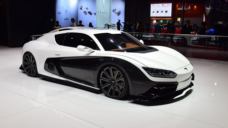 الصين تكشف عن سيارة كهربائية جديدة خارقة