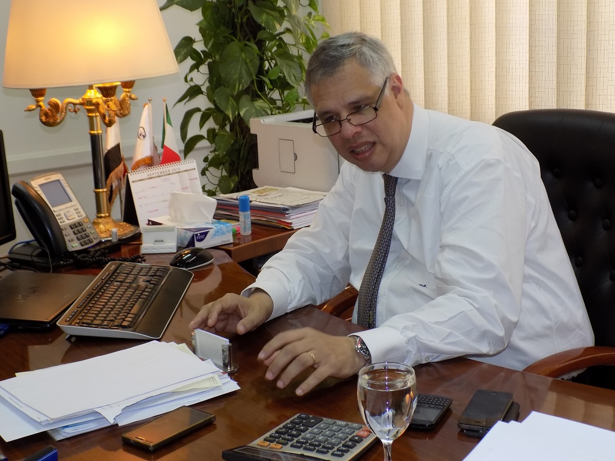 شركات القابضة للتأمين تدرس المساهمة بـ20%  فى “مصر- ميجا سيل” لإنتاج الخلايا الشمسية