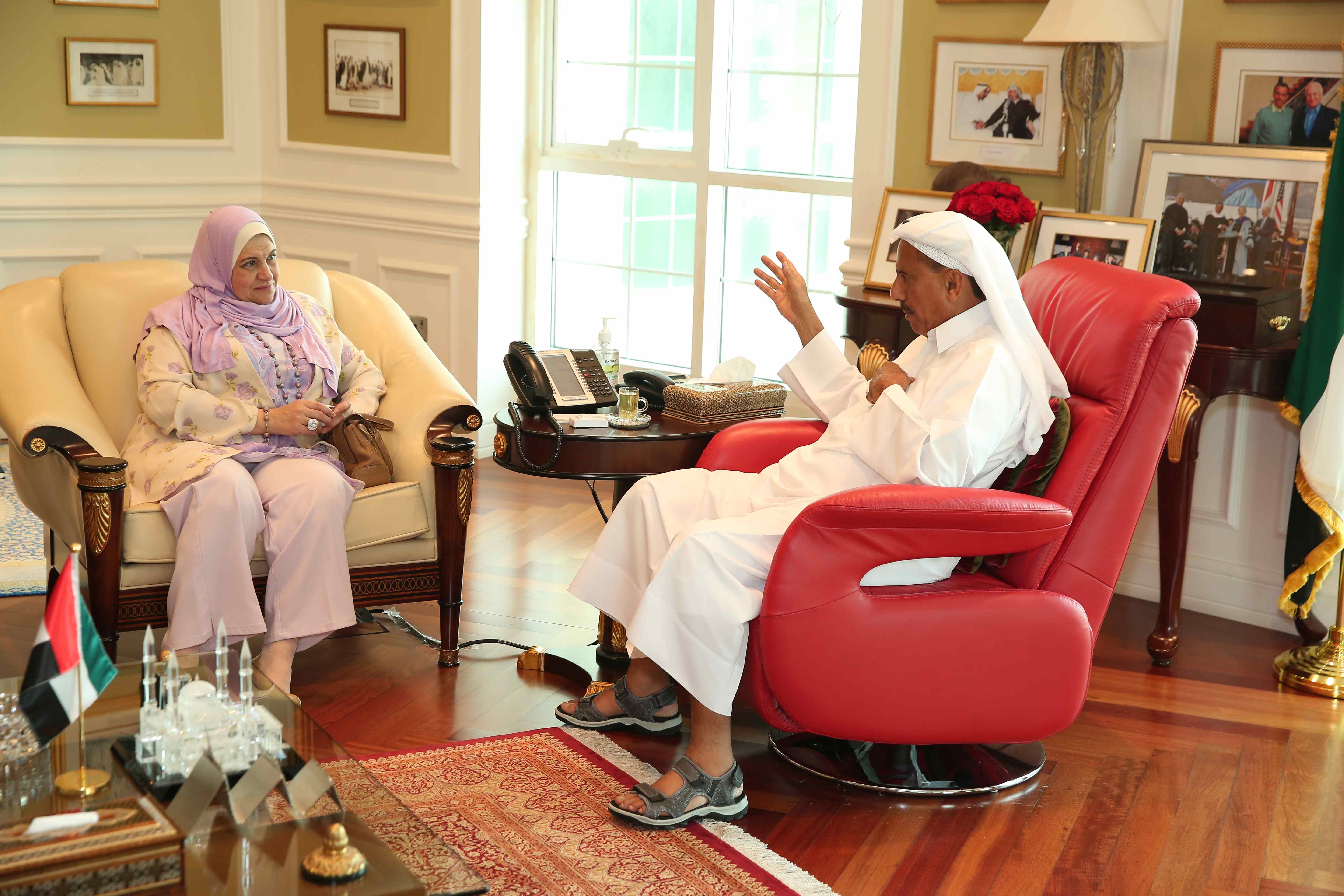 الحبتور يبحث مع القابضة للسياحة والفنادق والسينما الاستثمار في مصر