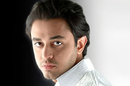 تأجيل استئناف المطرب حاتم فهمى وآخر على حبسهما لجلسة الغد