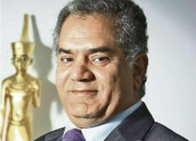 “الدماطى” يصدر قرارات للنهوض بحركة الزيارة لـ “الأقصر”