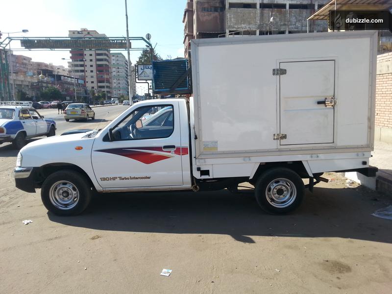 سيارات نقل للسلع الغذائية