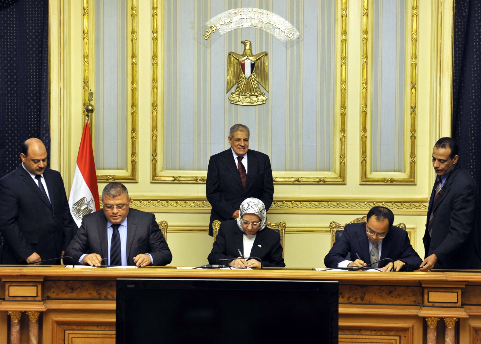 محلب يشهد توقيع اتفاقية بين هواوي والقوى العاملة والاتصالات