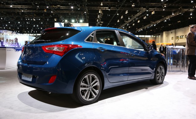 مواصفات واسعار هيونداي النترا 2016 جي تي هاتشباك الجديدة