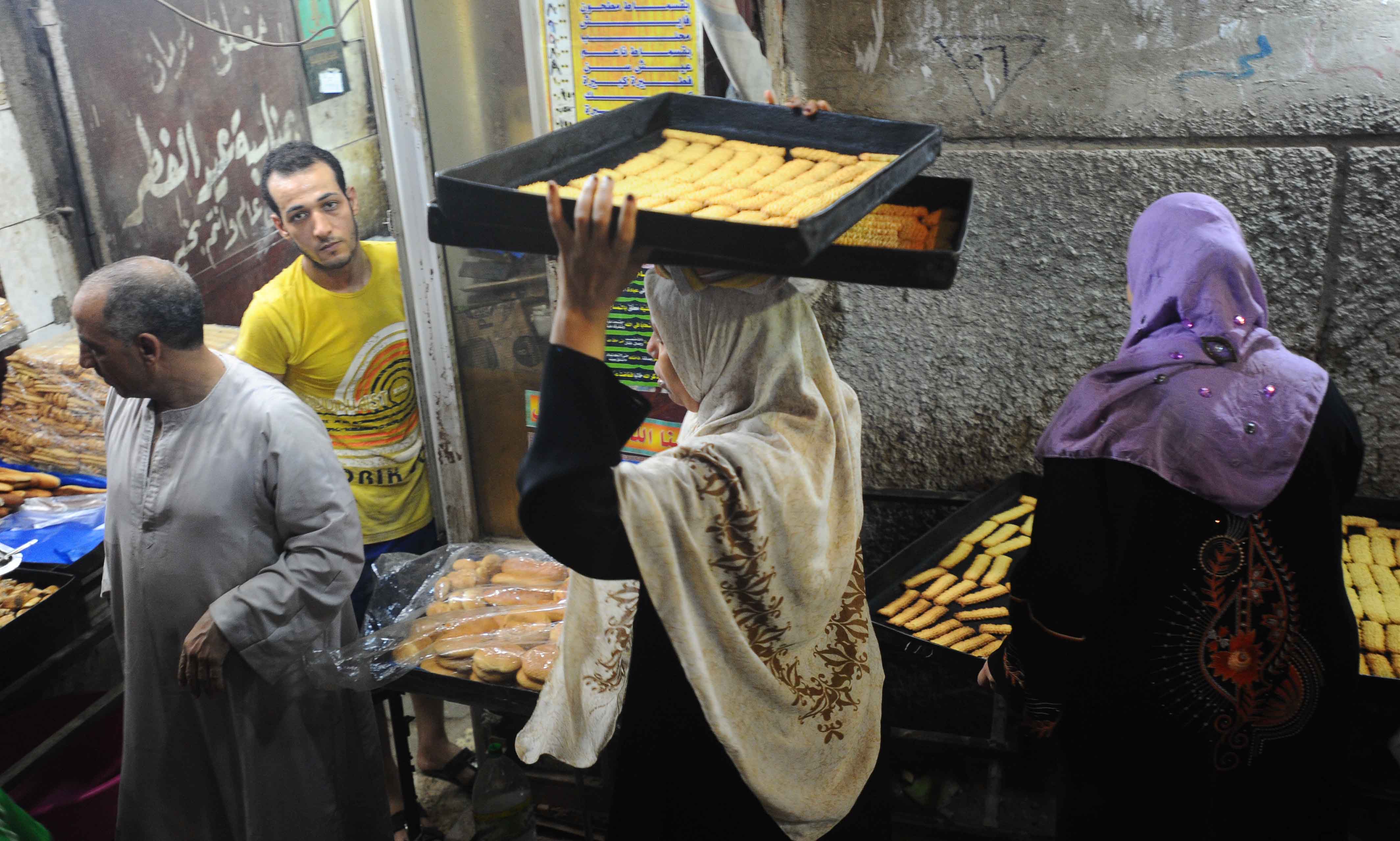 بالصور .. بسكويت وكحك العيد