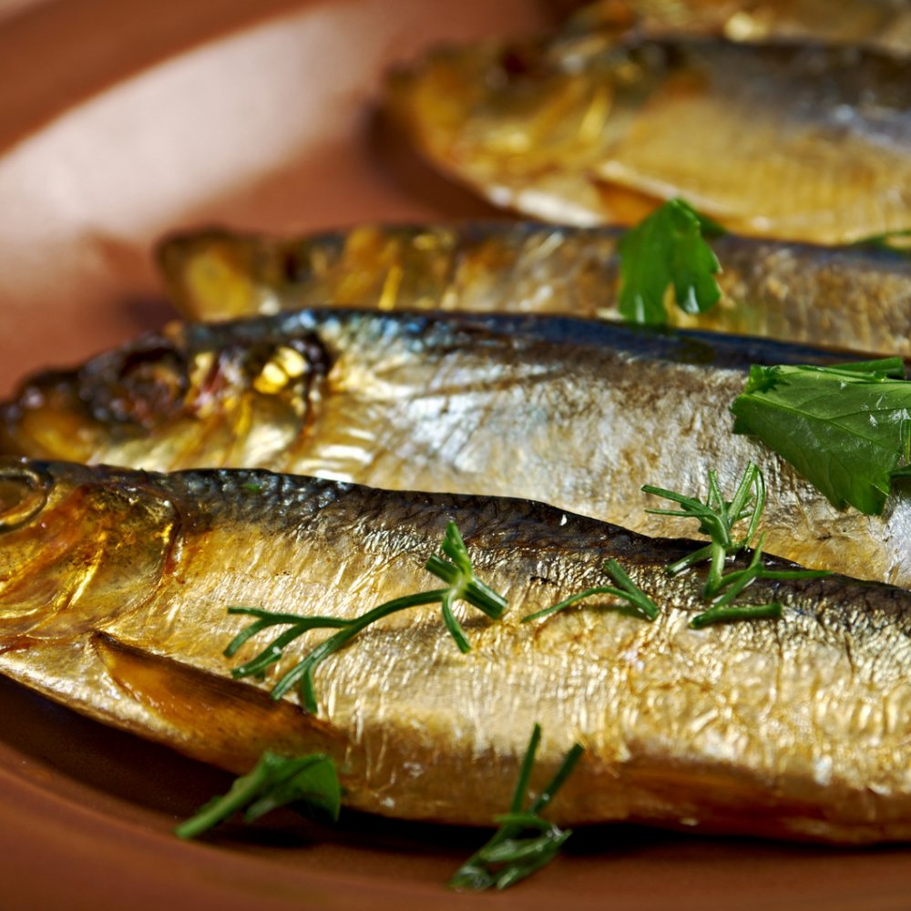 “الفسيخ” و”الإكستنشن” أكثر منتجات “العيد” طلباً عبر “فيسبوك”