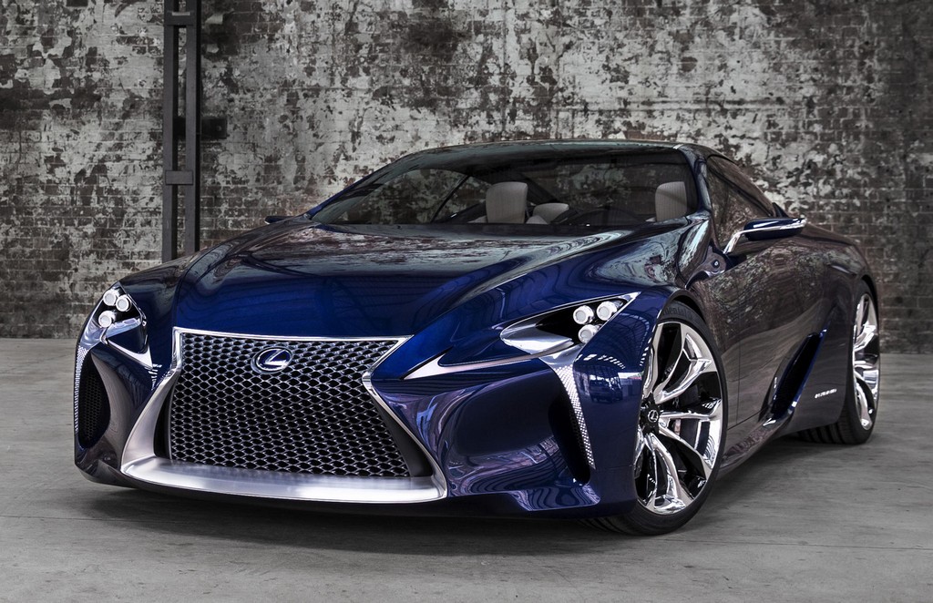  مواصفات السيارة لكزس IS 2016 الجديدة