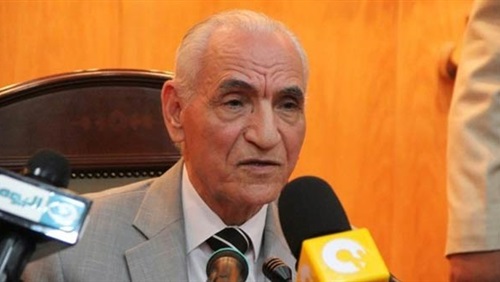 عزت خميس : قرار التحفظ على أموال “صفوان ثابت” أمام “المالية” خلال ساعات