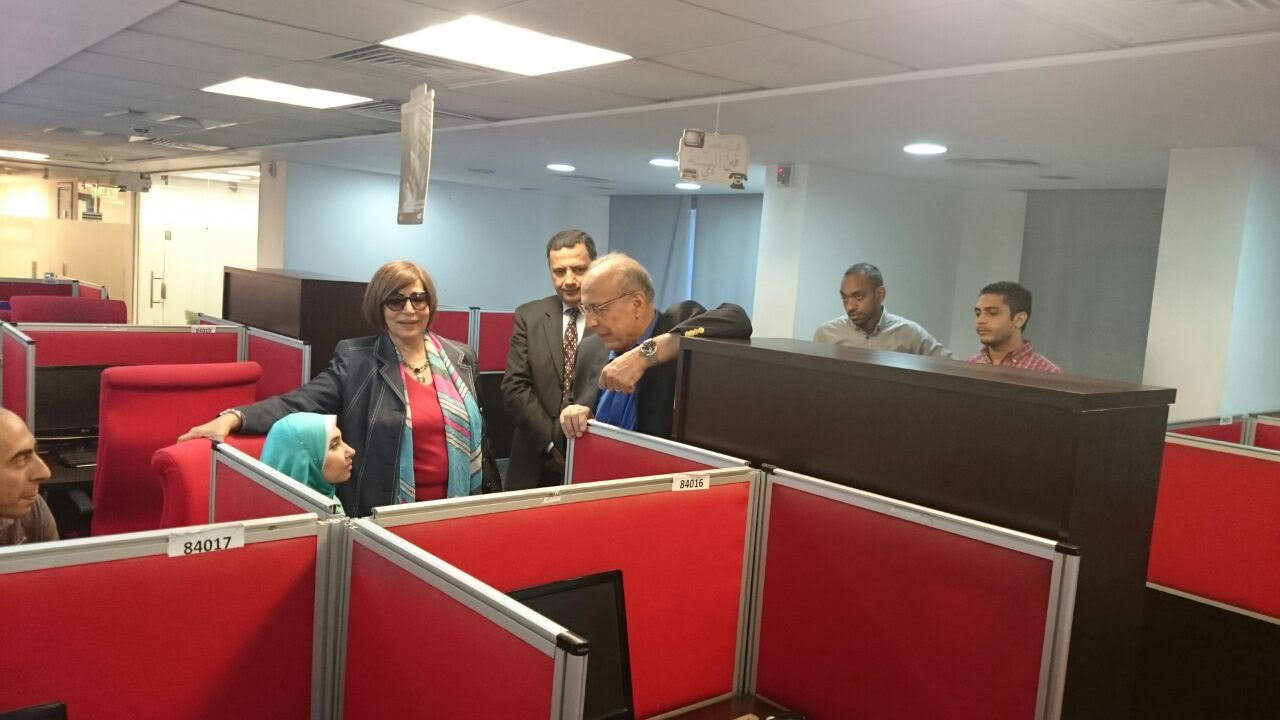 سالم: اجراءات جديدة لمواجهة مشاكل عملاء “تى اى داتا” ..وإلغاء اجازات العاملين