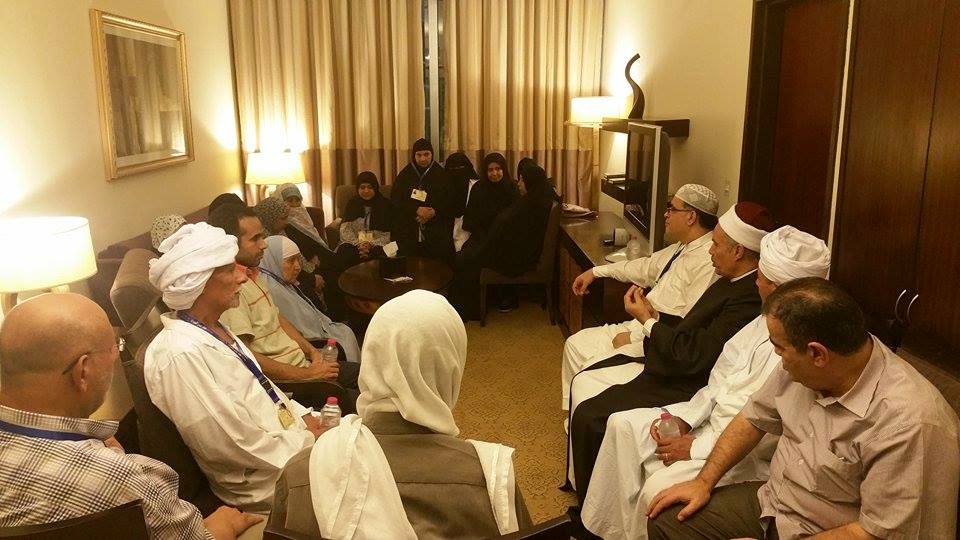 بالصور…بعثة الحج  تقوم بزيارة أسر شهداء مشروع حفر قناة السويس المكرمين بأداء الفريضة