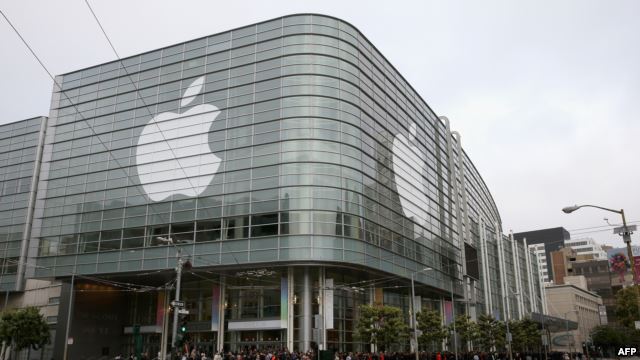 تقرير .. “آبل” تعتزم إطلاق سيارة كهربائية وتسابق لطرحها بالأسواق في 2019