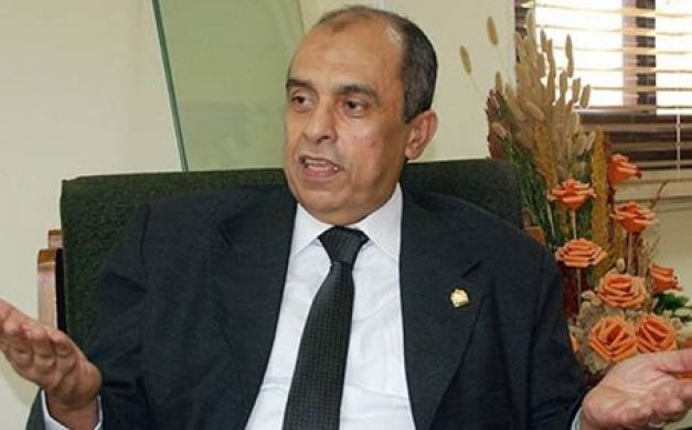 أبوستيت لــ “البورصة”: رئيس الوزراء ابلغنى بتولى حقيبة “الزراعة” وأنتظر حلف اليمين