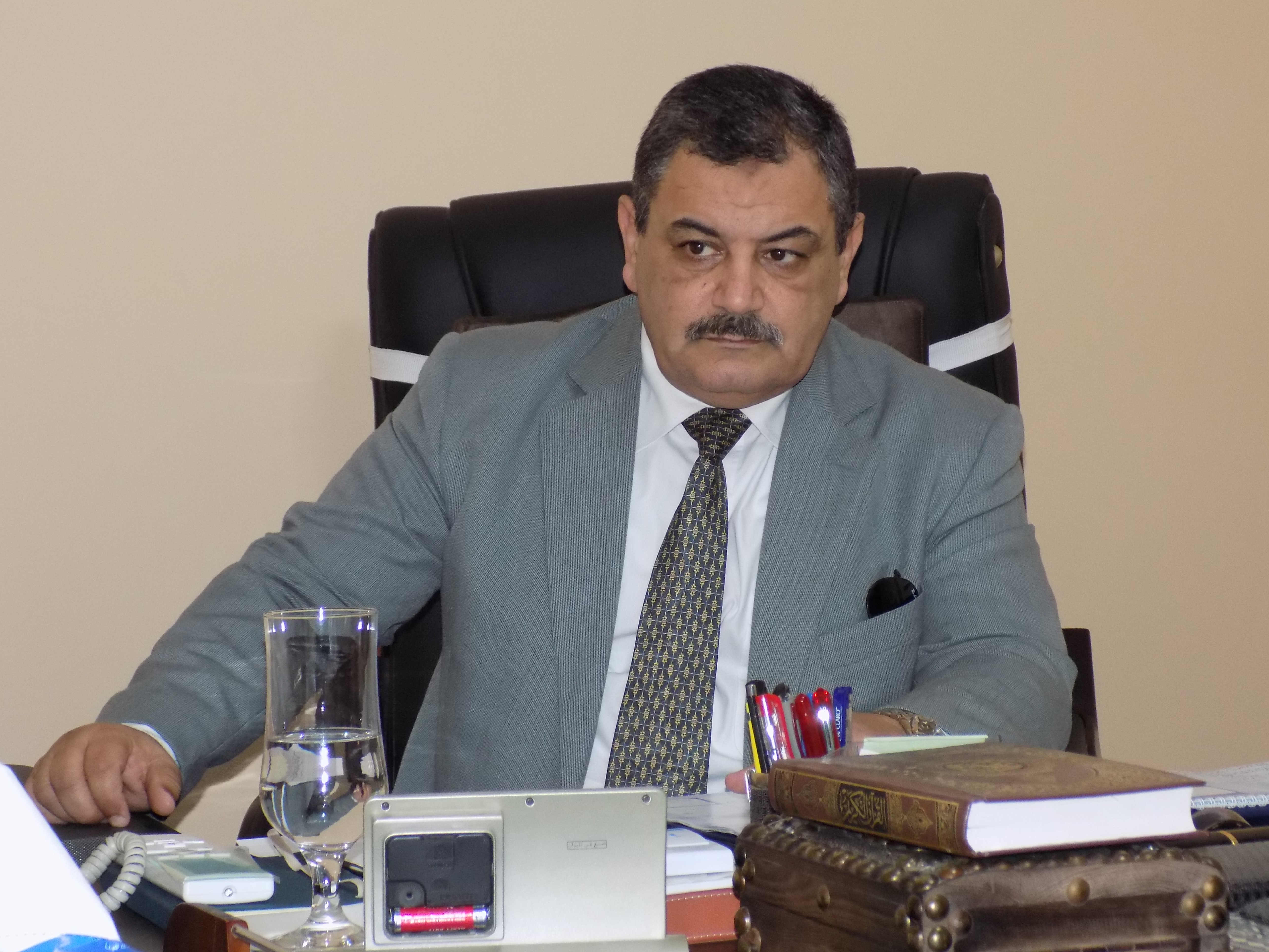 اللواء أشرف عبدالعزيز رئيس الشركة القابضة لاستصلاح الأراضى