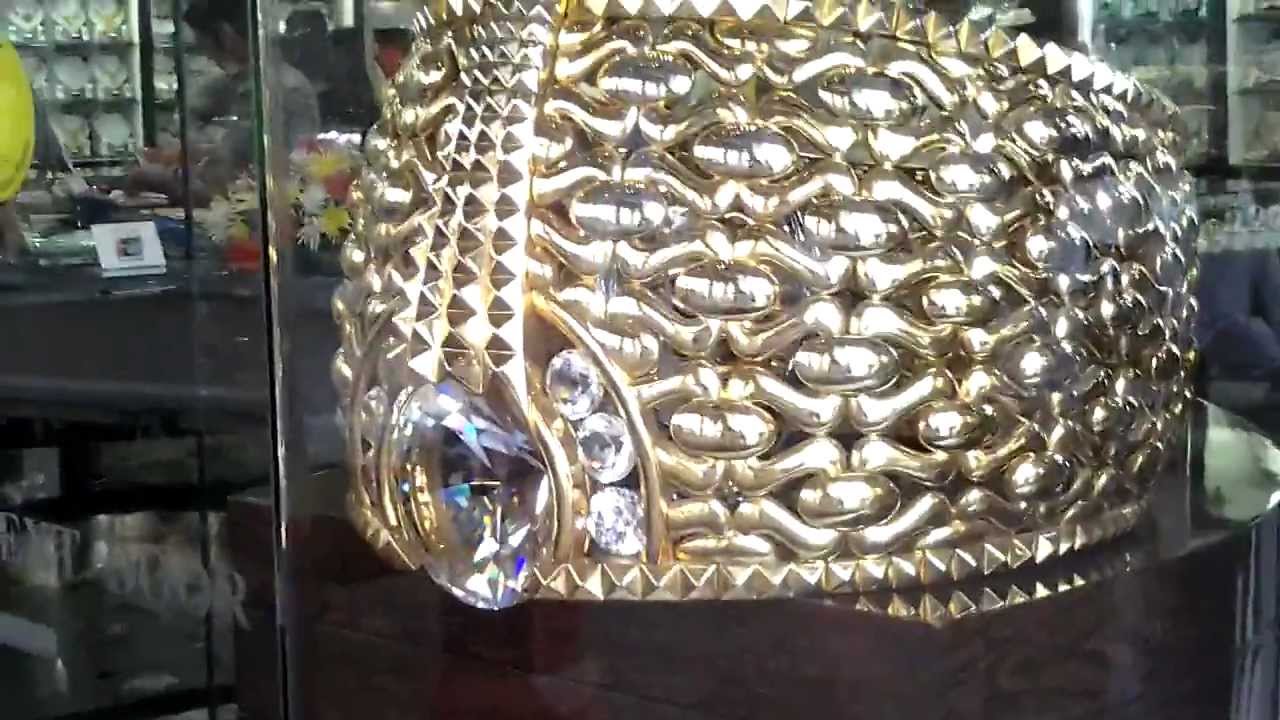 عرض أثقل خاتم من الذهب فى العالم بقيمة 550 ألف دولار فى الشارقة أكتوبر القادم