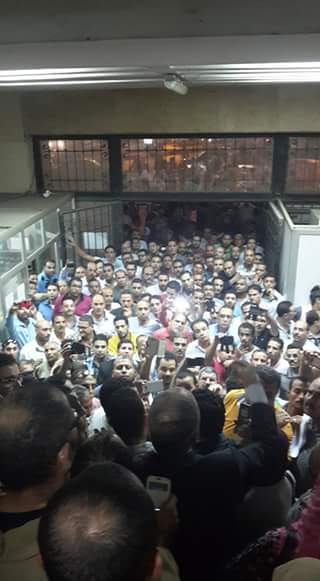 “الفرماوى” و”الشيخ” يهربان من هيئة الأوقاف خوفاً من المعتصمين