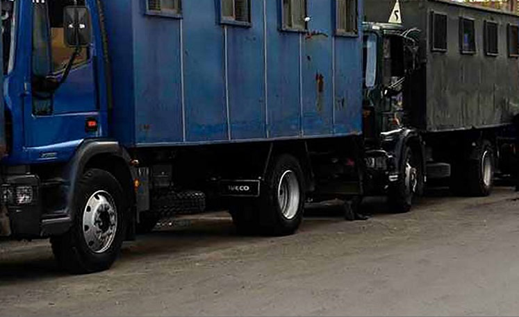 “الداخلية” تتعاون مع “أوتوكول” لـ “تكييف” سيارات الترحيلات