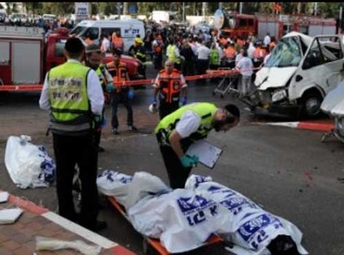 مقتل 3 إسرائيليين وإصابة 23 بإطلاق نار ودهس وطعن بالقدس