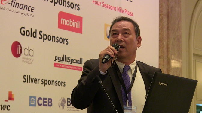  بالصور..”سونج” يستعرض تطورات الاقتصاد الكورى أمام مؤتمر”الابتكار فى الحكومات”