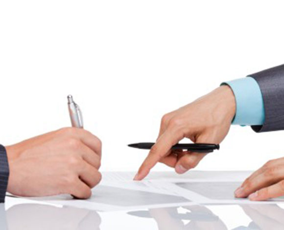 توقيع اتفاقية تعاون بين الجمعية العمانية للأوراق المالية وهيئة المحاسبة والمراجعة الخليجية