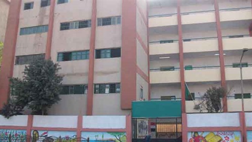 التعليم تحذر من استغلال أسوار المدارس للدعاية